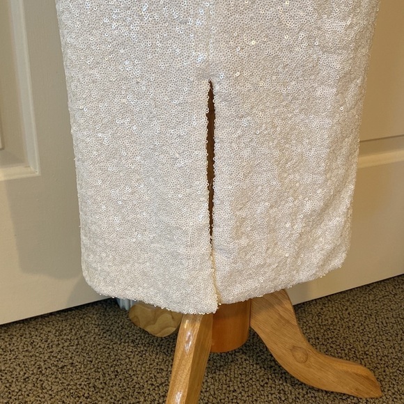 Dress the Population White Sequin V Neck Dress w/ Open Back Size Medium Worn 1X - Picture 8 of 12